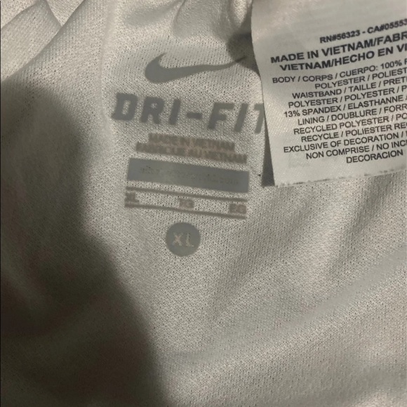 Nike black shorts - Picture 3 of 3